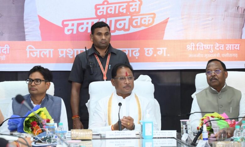 राजस्व अभिलेखों में जिस अधिकारी के लॉगिन से त्रुटिपूर्ण प्रविष्ठि होगी, उस पर होगी कड़ी कार्रवाई : मुख्यमंत्री विष्णु देव साय राजस्व अभिलेखों में जिस अधिकारी के लॉगिन से त्रुटिपूर्ण प्रविष्ठि होगी, उस पर होगी कड़ी कार्रवाई : मुख्यमंत्री विष्णु देव साय