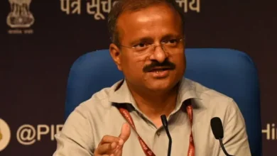 NEET पेपर लीक विवाद पर सियासत तेज