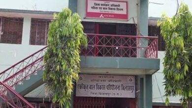 पार्षद की कथित दखलंदाजी से आंगनबाड़ी सहायिका ढाई साल से नदारद!